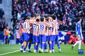 今夜当马贝伊体育场即将被绿色与黑白色的激情点燃，萨索洛与尤文图斯的强强对话已箭在弦上！