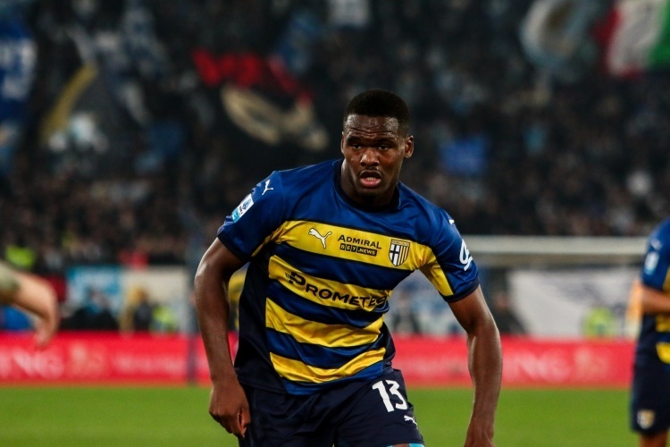 努里就通过 努里就通过